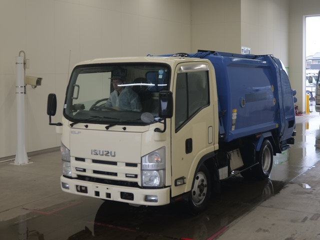 ISUZU ELF 2012