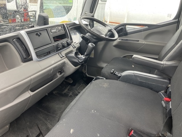 MITSUBISHI CANTER 2018