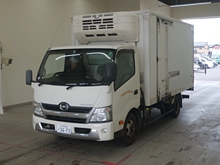 HINO DUTRO 2015