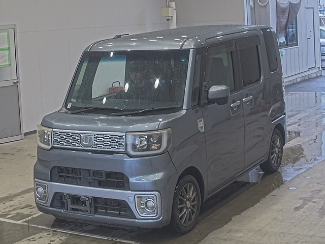 DAIHATSU WAKE 2015
