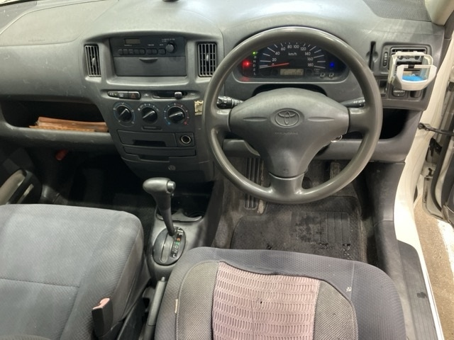 TOYOTA PROBOX 2010
