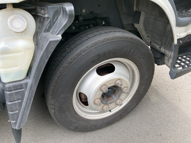 MITSUBISHI CANTER 2011