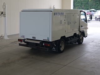 MITSUBISHI CANTER 2011
