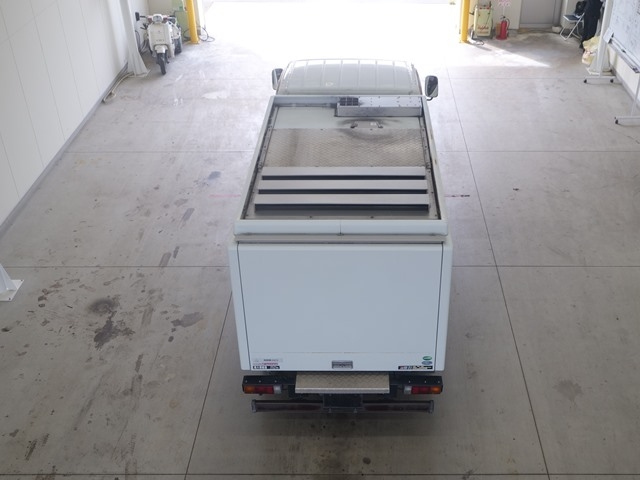 MITSUBISHI CANTER 2011