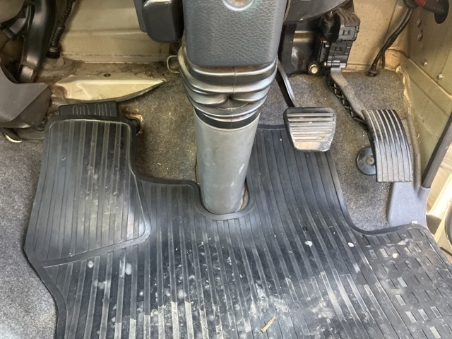 MITSUBISHI CANTER 2011