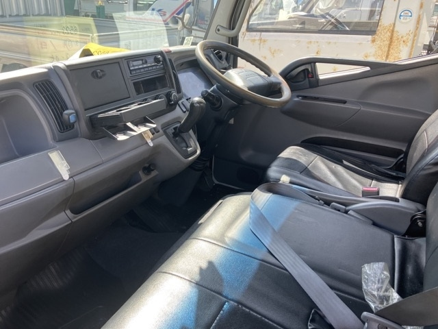 MITSUBISHI CANTER 2011