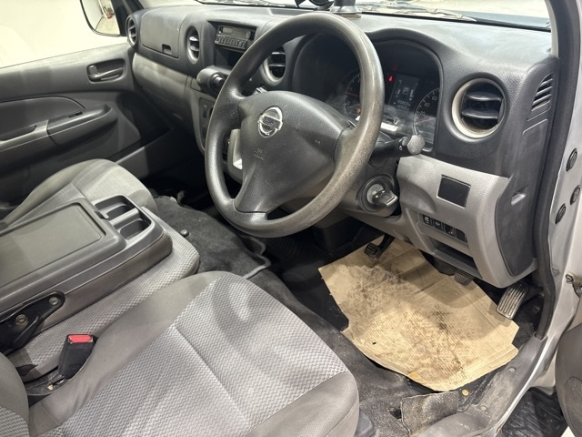 NISSAN CARAVAN VAN 2013
