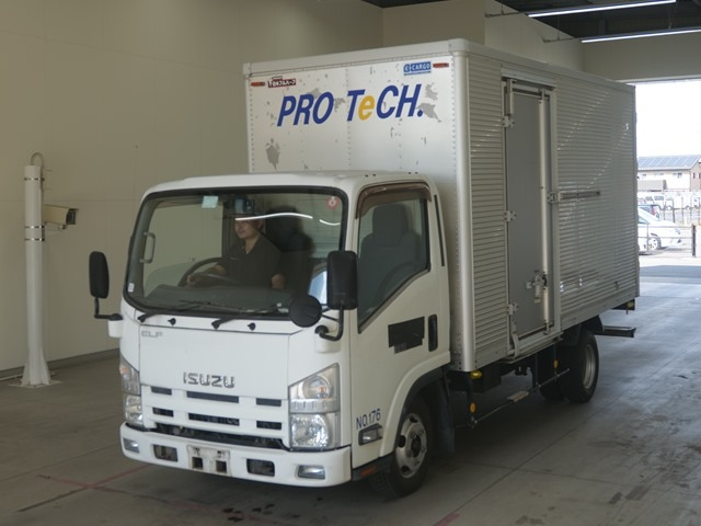 ISUZU ELF 2011