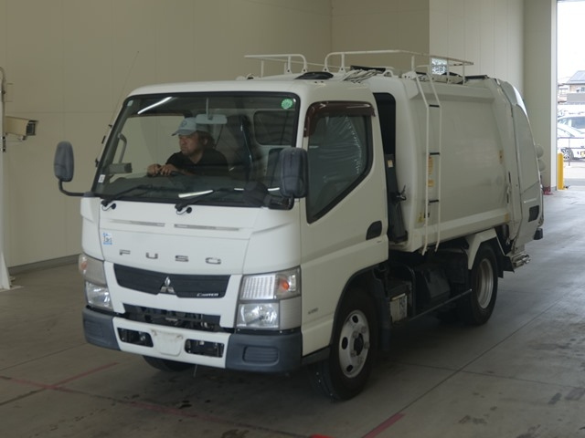 MITSUBISHI CANTER 2014