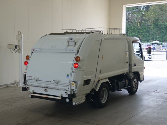 MITSUBISHI CANTER 2014