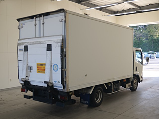 ISUZU ELF 2012