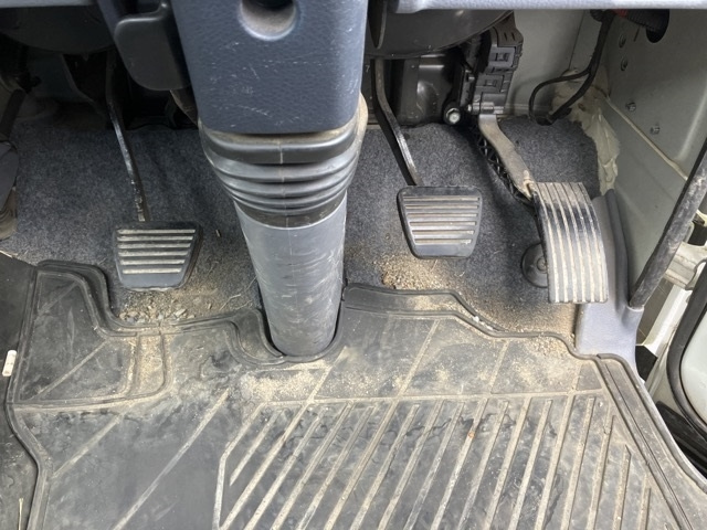 MITSUBISHI CANTER 2013