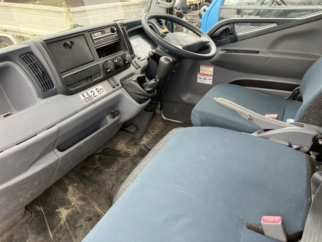 MITSUBISHI CANTER 2013