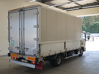 ISUZU ELF 2011