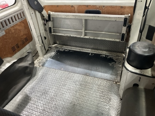 TOYOTA REGIUS ACE VAN 2011