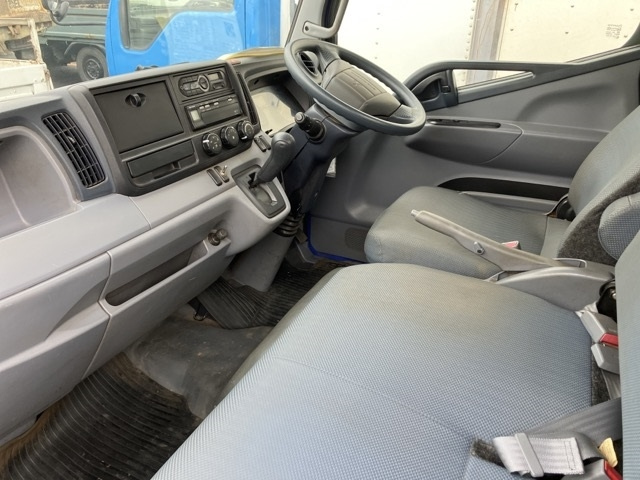 MITSUBISHI CANTER 2015