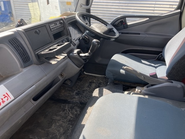 MITSUBISHI CANTER 2013