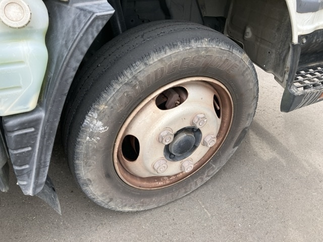 MITSUBISHI CANTER 2013