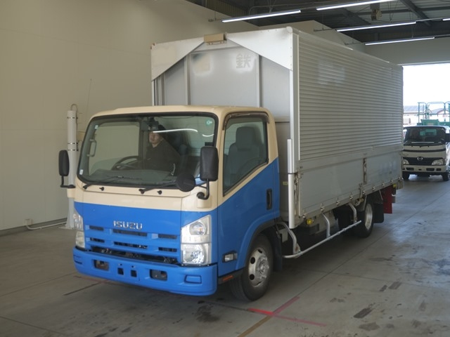 ISUZU ELF 2010