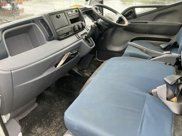 MITSUBISHI CANTER 2011