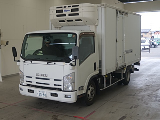 ISUZU ELF 2011
