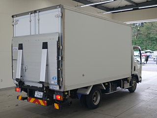 ISUZU ELF 2011