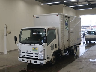 ISUZU ELF 2012