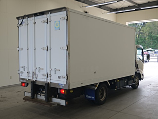 ISUZU ELF 2008
