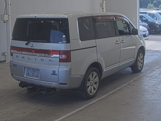 MITSUBISHI DELICA D5 2008