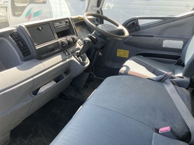 MITSUBISHI CANTER 2011