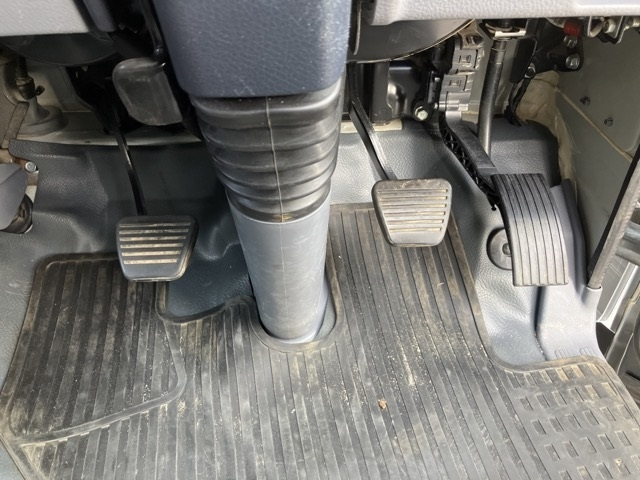 MITSUBISHI CANTER 2015