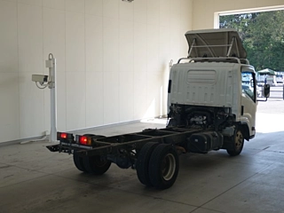 ISUZU ELF 2008