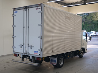 ISUZU ELF 2012