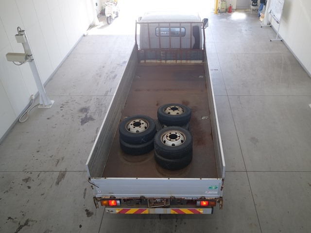 MITSUBISHI CANTER 2011