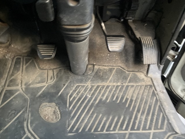 MITSUBISHI CANTER 2011