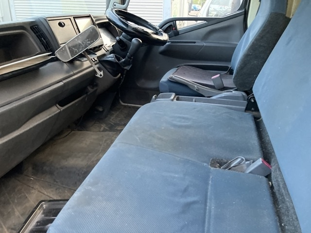 MITSUBISHI CANTER 2011