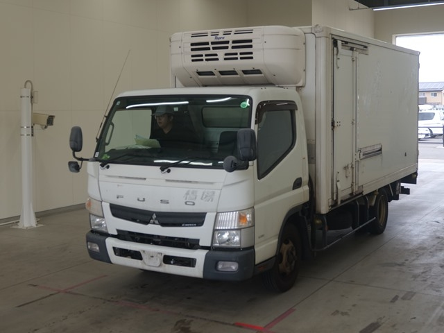 MITSUBISHI CANTER 2015