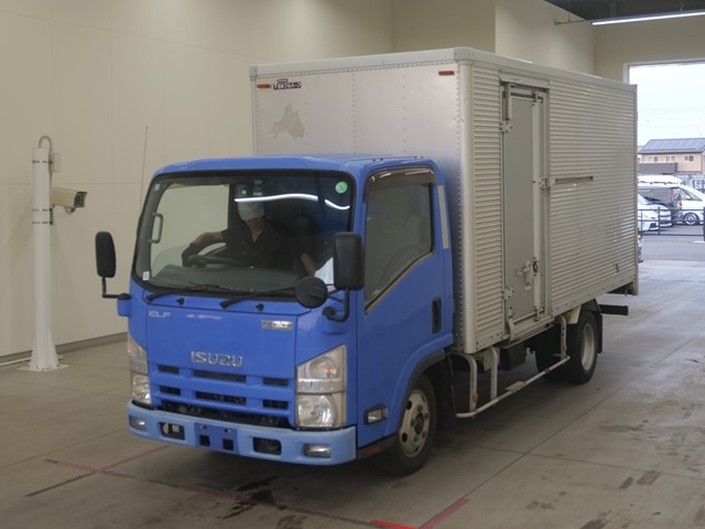 ISUZU ELF 2012