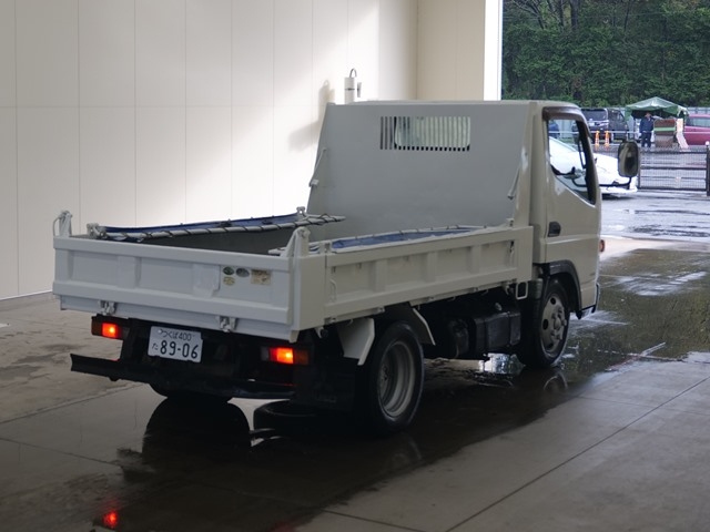 MITSUBISHI CANTER 2013