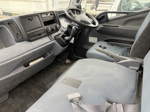 MITSUBISHI CANTER 2013