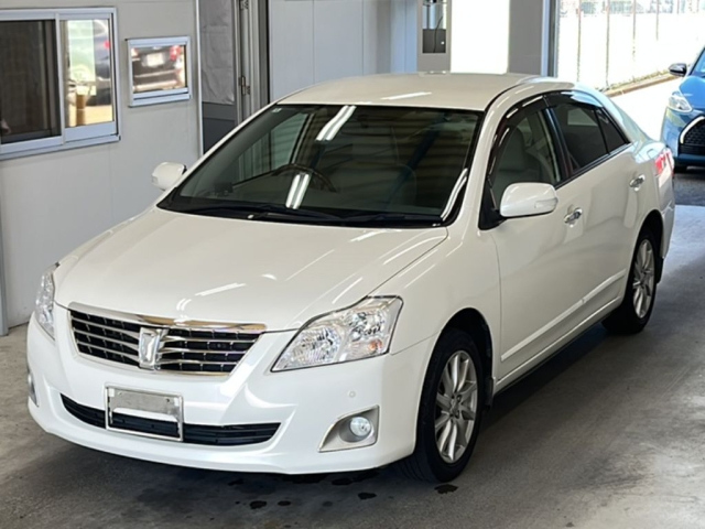 TOYOTA PREMIO 2012