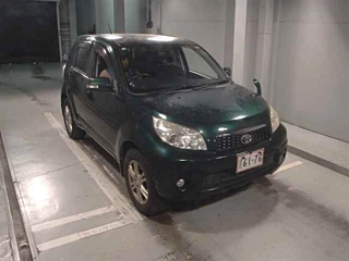 TOYOTA RUSH 2010