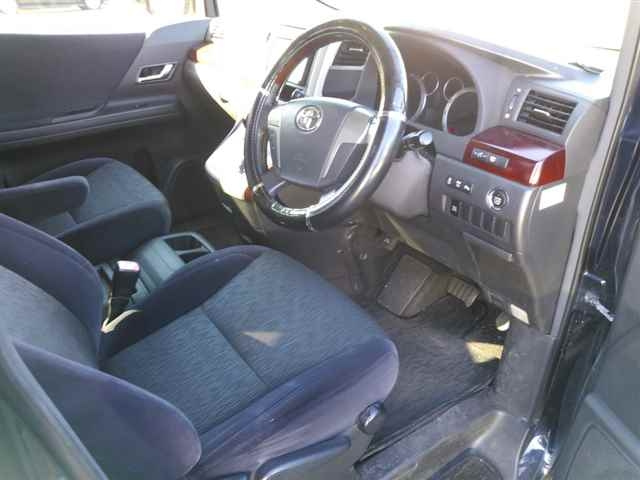 TOYOTA ALPHARD 2008
