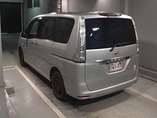 NISSAN SERENA 2013