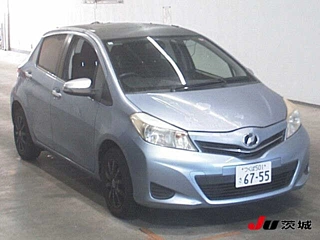 TOYOTA VITZ 2011