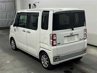 DAIHATSU WAKE 2014