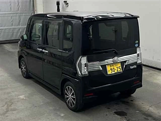 DAIHATSU TANTO 2019