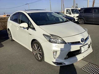 TOYOTA PRIUS 2014