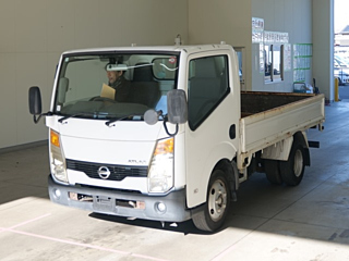 NISSAN TRUCK 2008
