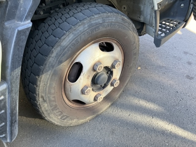 MITSUBISHI CANTER 2015